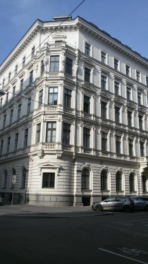 Sobieski Inner Ring Apartments Виена Екстериор снимка